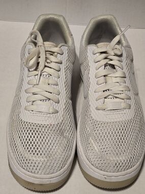 Men's White Mesh Athletic Sneakers